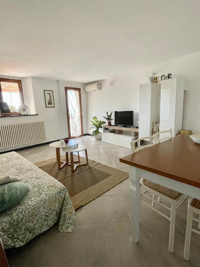 Apartamento La Casa Nel Borgo Fosdinovo Exterior foto